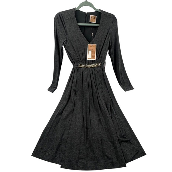 NWT NUE by Shani Dress Women 6 Gray V Neck Rhinestone Fit Flare Wedding Holiday - Picture 1 of 14